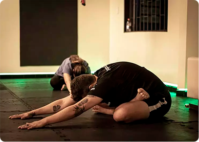 Aula de yoga no CT Stronda