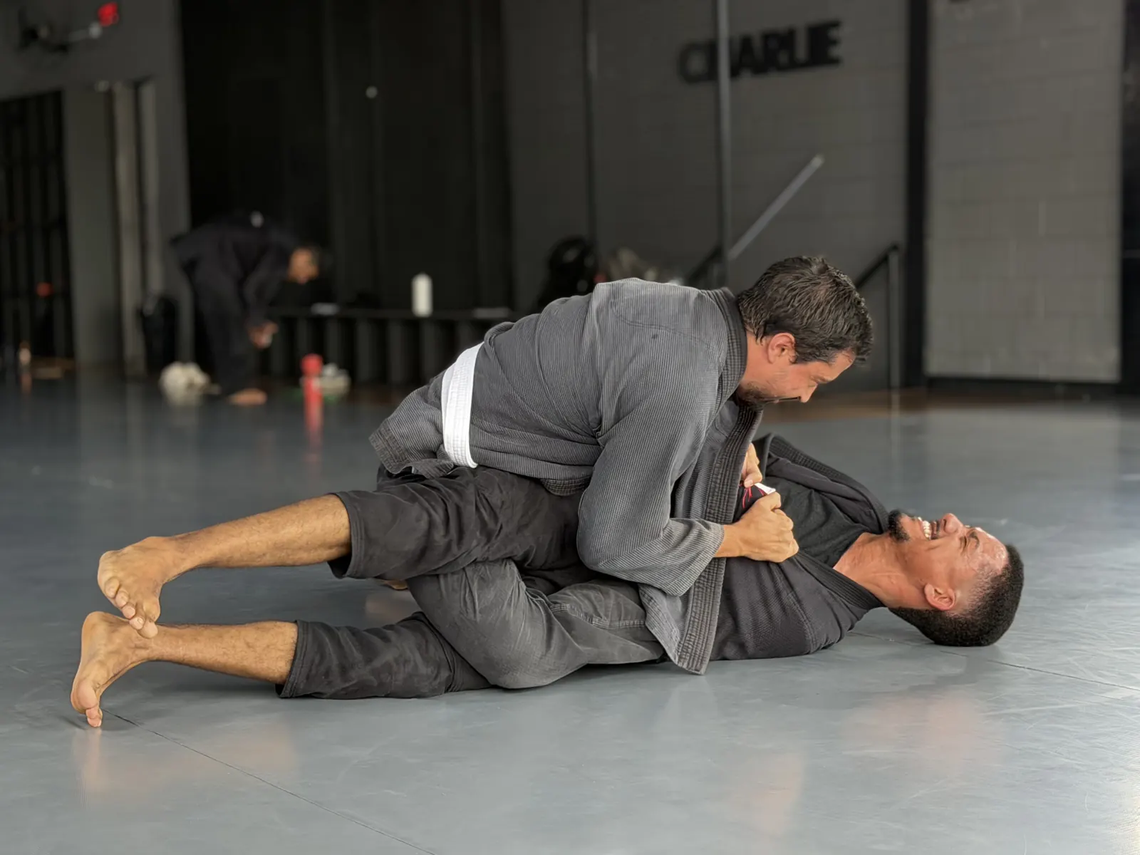 Treino de Jiu Jitsu no CT Stronda