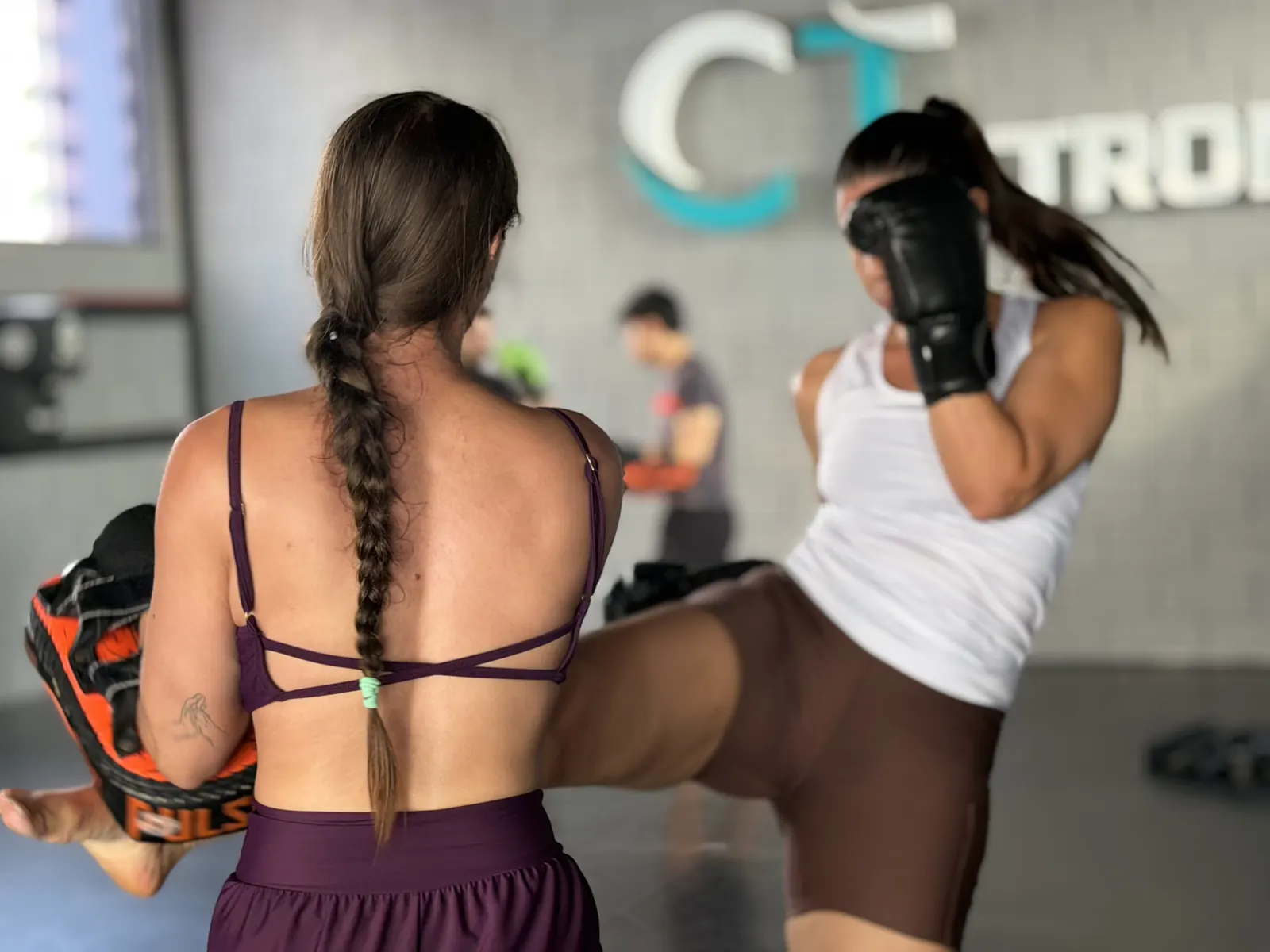 Treino de Muay Thai no CT Stronda