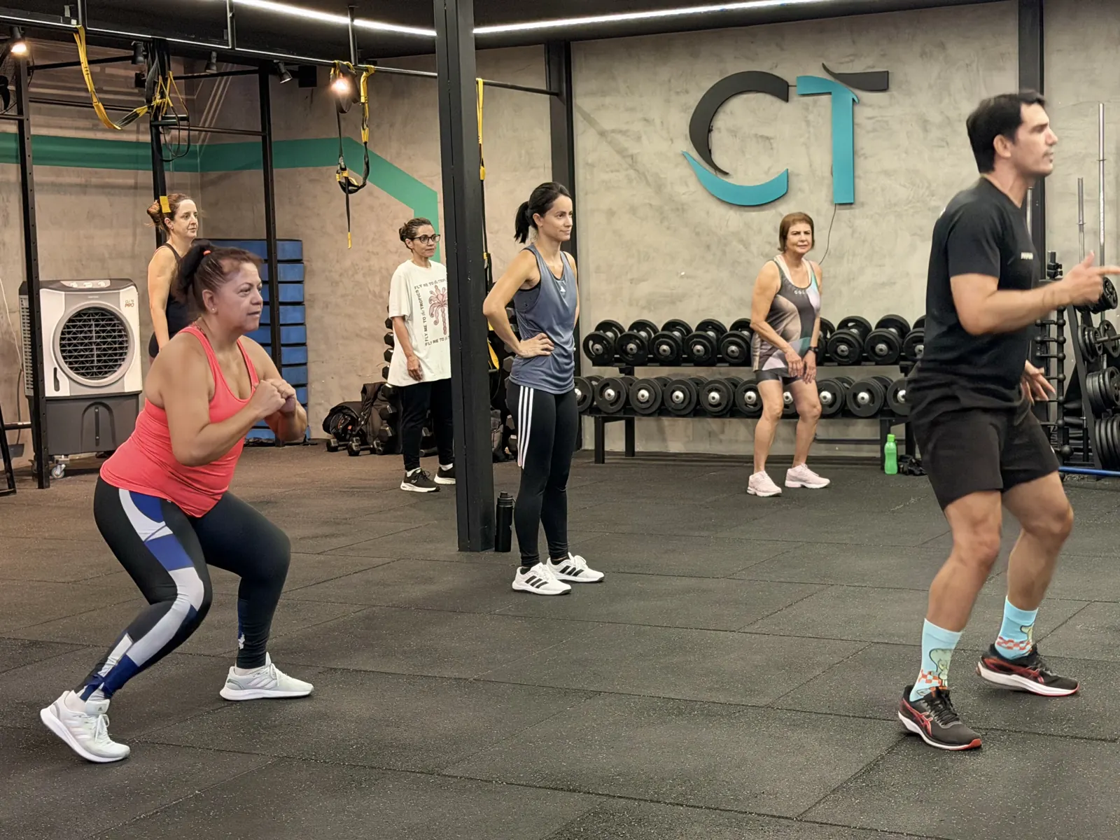 Aula de Fit Dance no CT Stronda